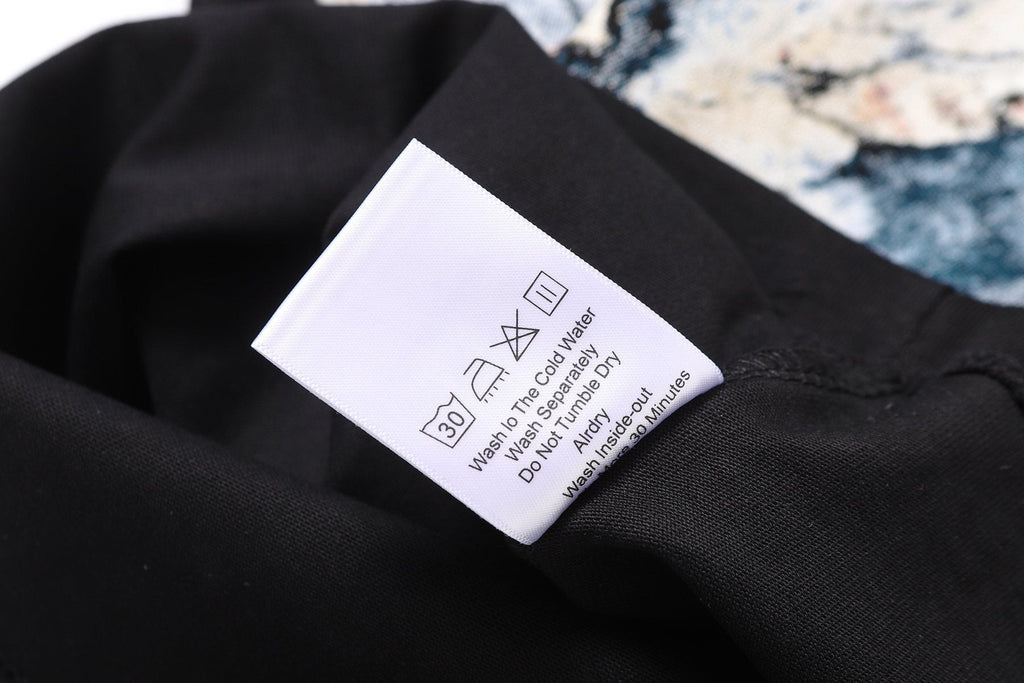 MIXED EMOTION Angel Graphic Pearl-Sleeve T-Shirt